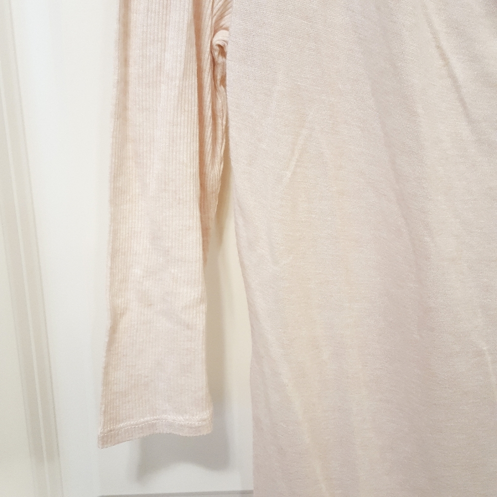 NWT Kut from the Kloth Twist-front Knit Top - Picture 3 of 7